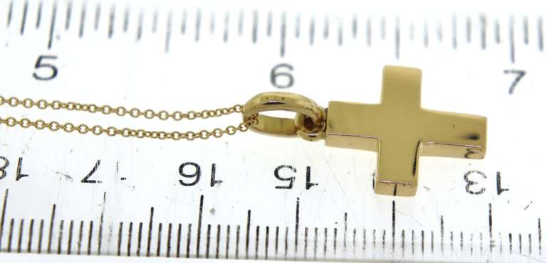 Stunning 18kt Tiny Treasure Cross Necklace