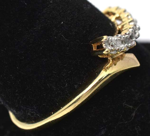 Wrap-Style Diamond Ring in Yellow Gold