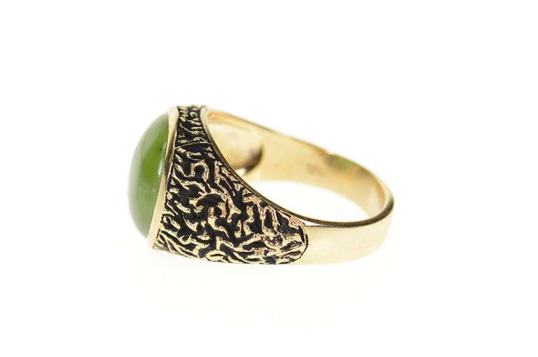 10K Yellow Gold 1960's Men's Nephrite Jade Textured Bark Ring