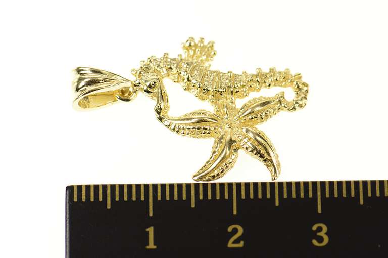 14K Yellow Gold Seahorse Sea Star Fish Ocean Animal Motif Pendant