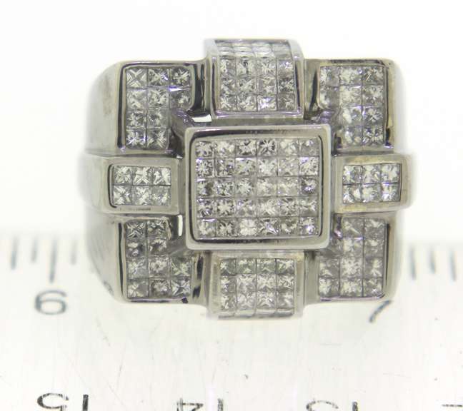 Majestic White Gold apx 5ctw Invisible Set Diamond Men's Ring