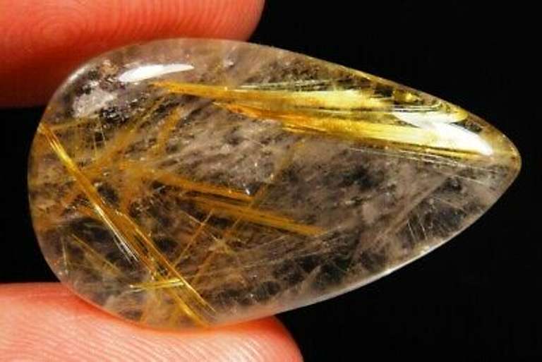 Beautiful 24.94ct Sri Lankan Golden Rutilated Quartz