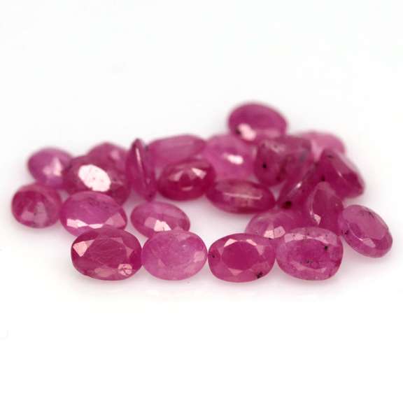 Fantastic 5.58ct HEATED ONLY Burmese Ruby set