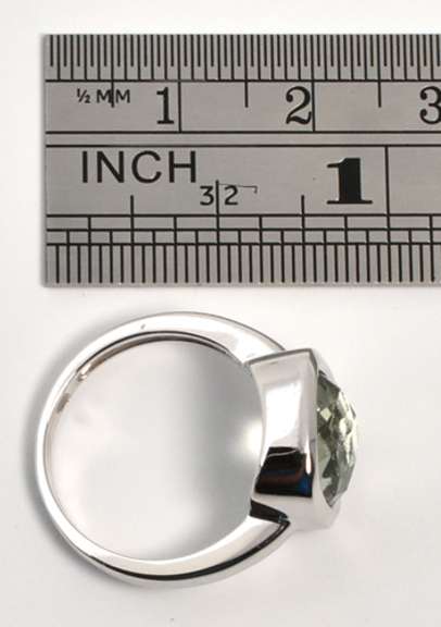 Chic Green Amethyst Ring in 14K WG