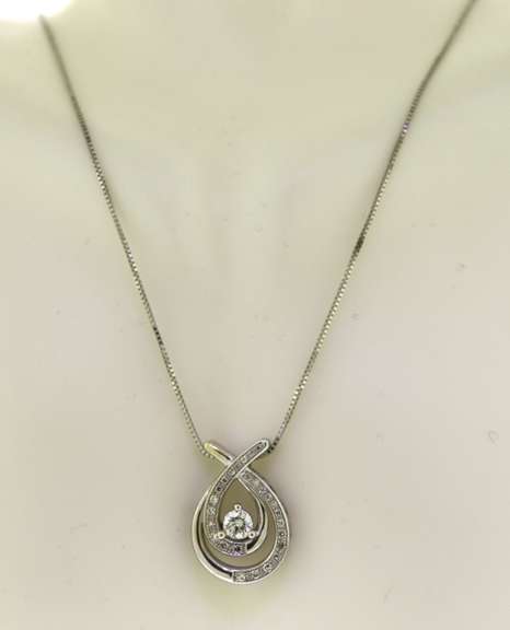 Gorgeous RBC Center Diamond Necklace