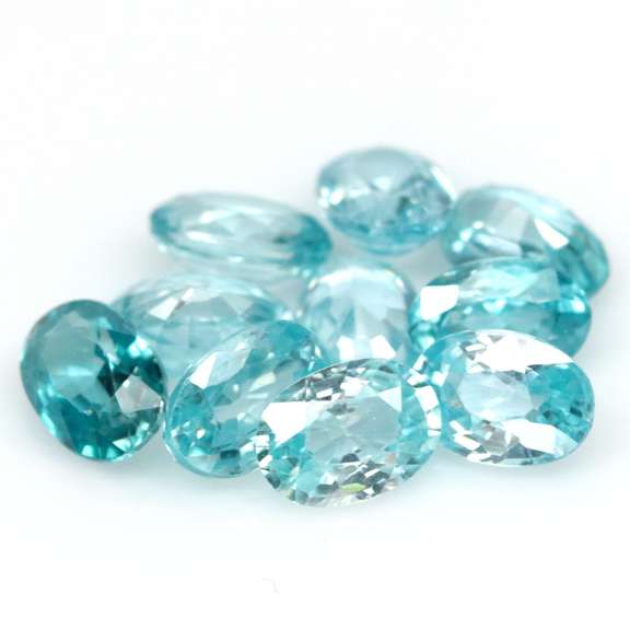 Brilliant 7.72ct sky blue Zircon set
