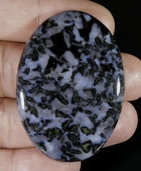 Stunning 90.58ct example of American Gabru Jasper