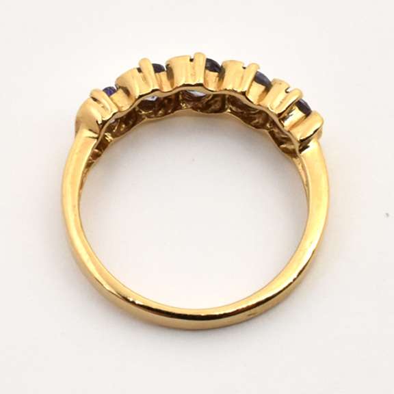 Chic 14k Tanzanite Ring