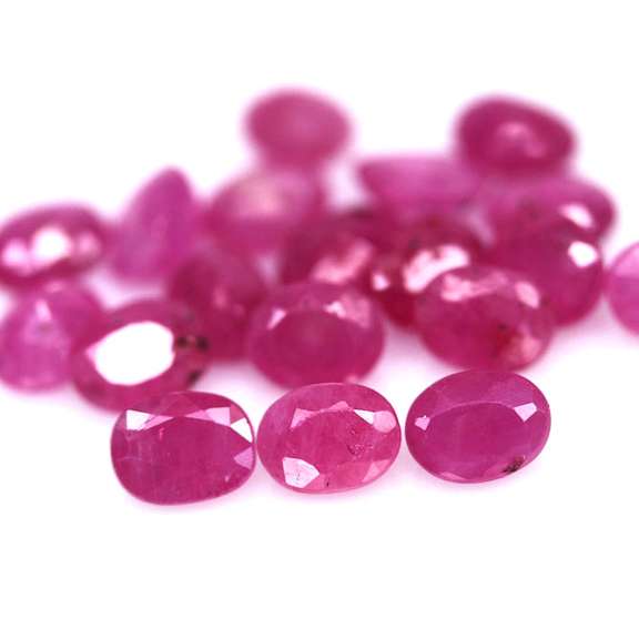 Vivid 6.26ct reddish pink Ruby set from Madagascar