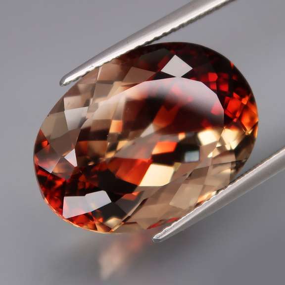 Premium 24.62ct bi-color Imperial Topaz