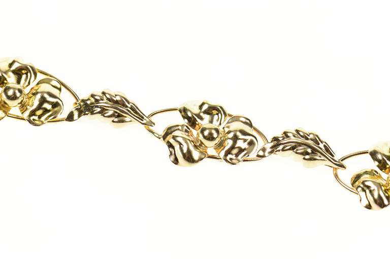 10K Yellow Gold 1940's Repousse Flower Leaf Link Chain Bracelet