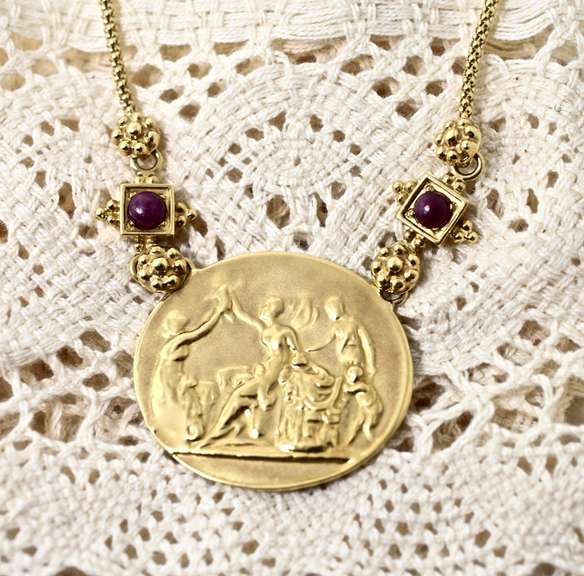Contemporary 18K Necklace with Ancient Inspiration