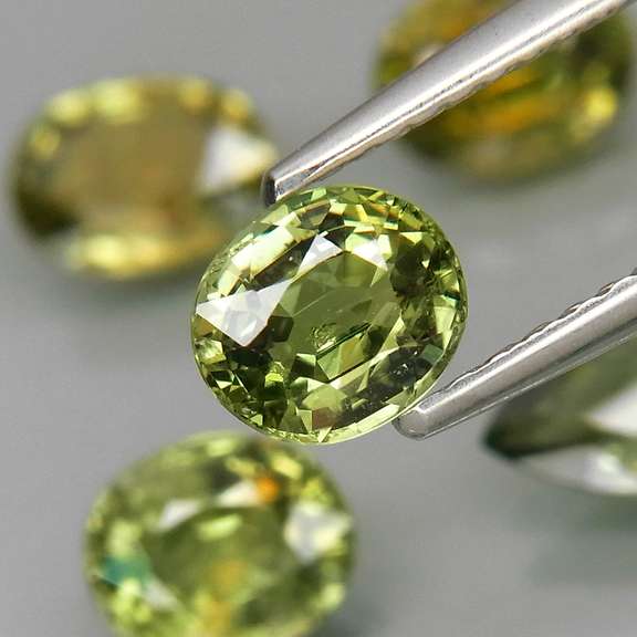 Radiant 4.24ct mixed cut 5pc Sapphire set