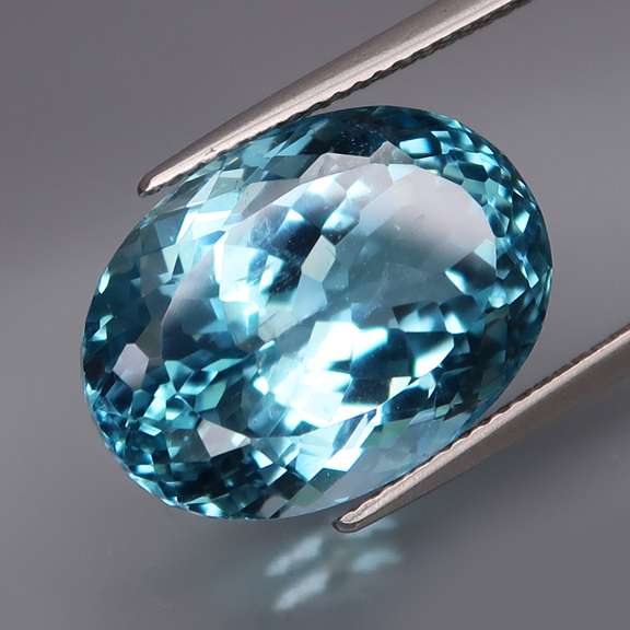 Impressive 20.20ct top Swiss blue Topaz