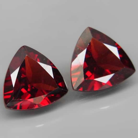 Elegant 5.99ct pair of cherry red Garnets