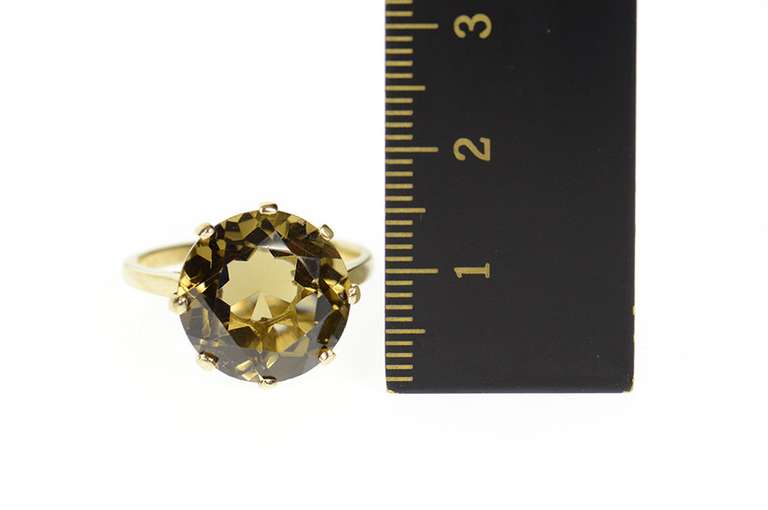 14K Yellow Gold Syn. Smoky Quartz Solitaire Ornate Cocktail Ring