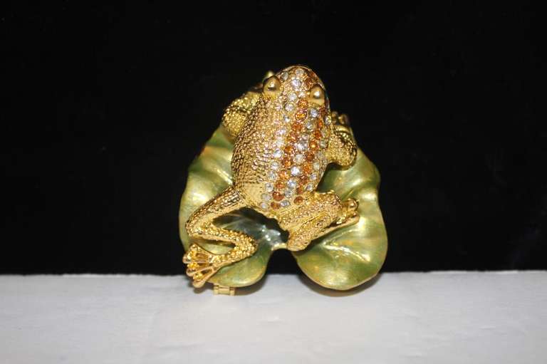 Enamel Frog on Lily Pad