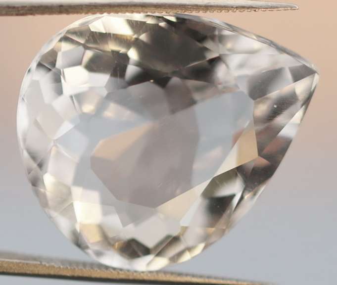Gem grade 19.66ct pear cut Quartz