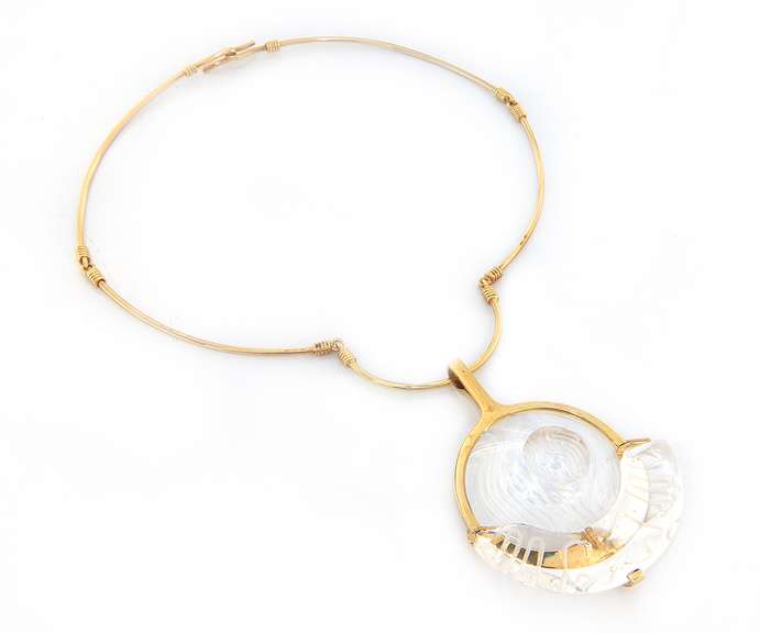 Steruben Glass Pendant on Neckwire
