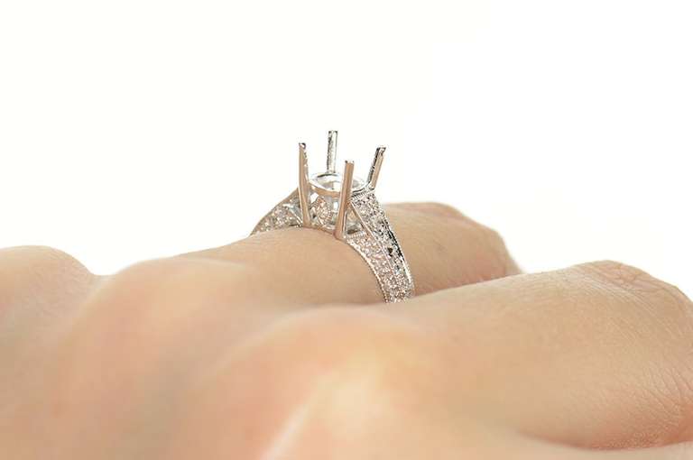 18K White Gold 6.5mm Diamond Engagement Setting Semi Mount Ring