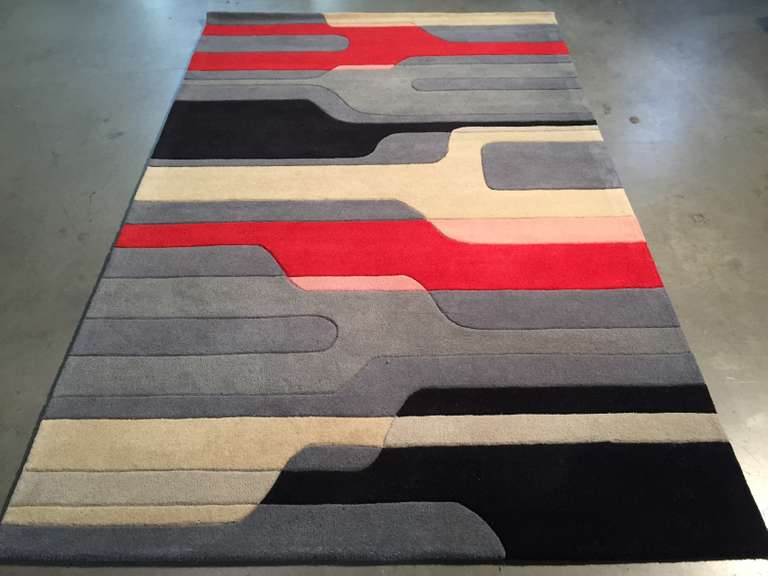 DECORATIVE MODERN WOOL RUG 5 x 8