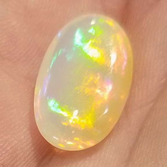 Vibrant 5.83ct floral block patterned Welo Opal