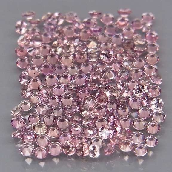 Jewelers grade 2.65ct diamond cut Sapphire parcel