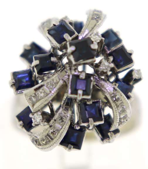 Vintage 14kt White Gold Blue Sapphire and Diamond Ring