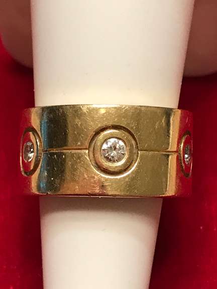 18K YELLOW GOLD WIDE WEDDING BAND WITH DIAMONDS