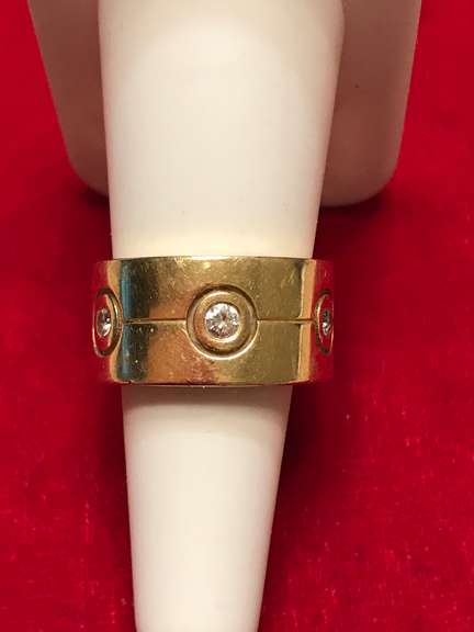 18K YELLOW GOLD WIDE WEDDING BAND WITH DIAMONDS