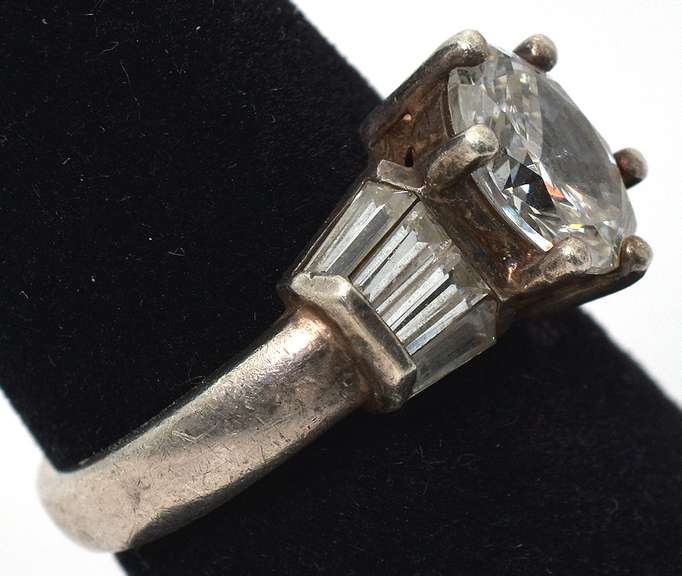 Dazzling CZ Ring in Sterling Silver