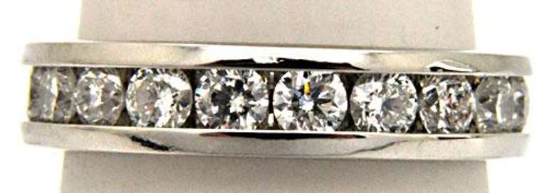 LADIES 14K WHITE GOLD DIAMOND BAND
