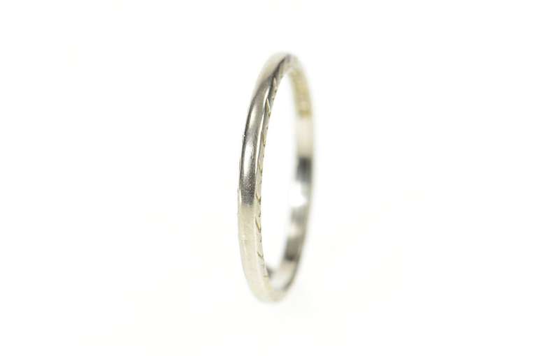18K White Gold 1.8mm Art Deco Ornate Wedding Band Ring