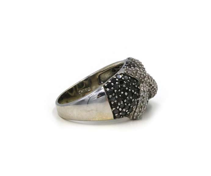 Stylishly Unique 14kt WG Black & White Diamond Pave Ring