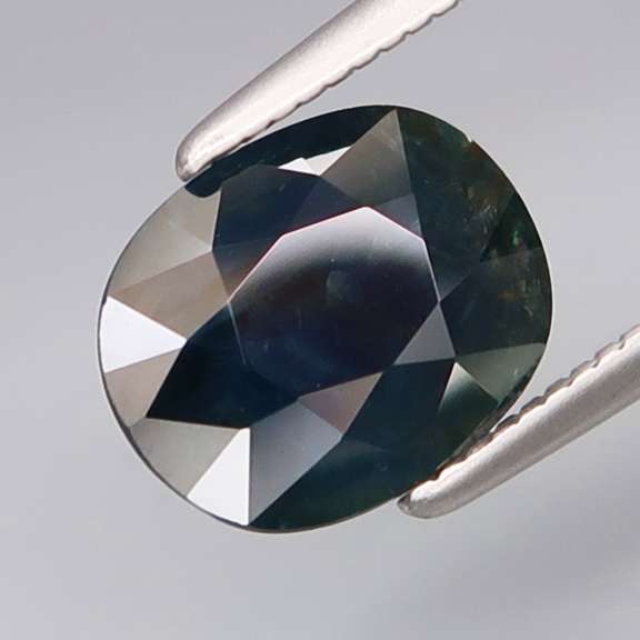 2.51ct Royal blue Sapphire from Madagascar