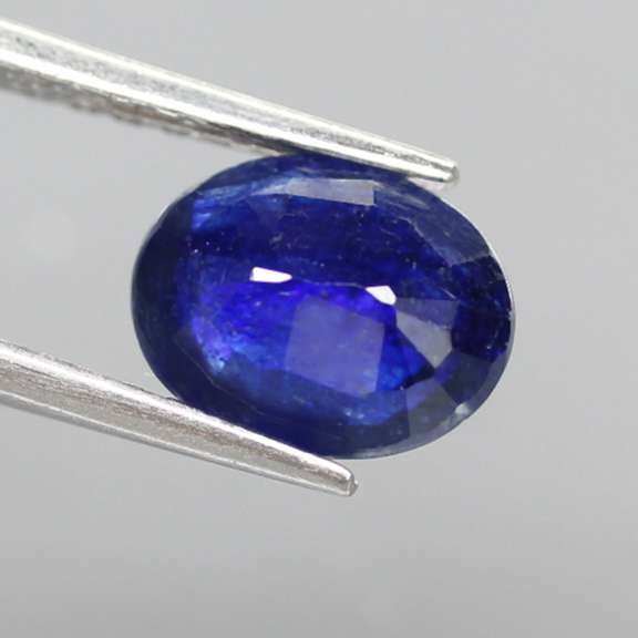 2.41ct Royal blue Sapphire from Madagascar