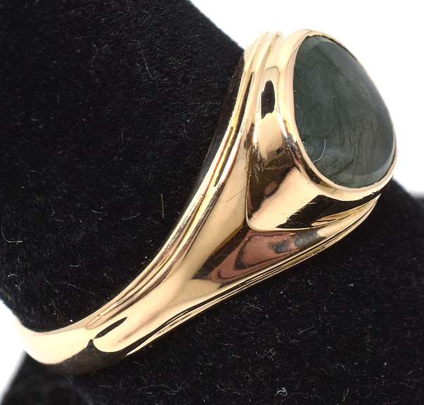 Captivating Moss Agate Ring in Yellow Gold