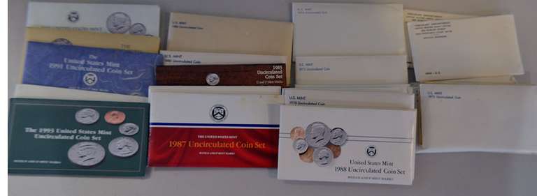 Lot Run Of Mint Sets 1968-1993 no 1982-1984. 23 total sets
