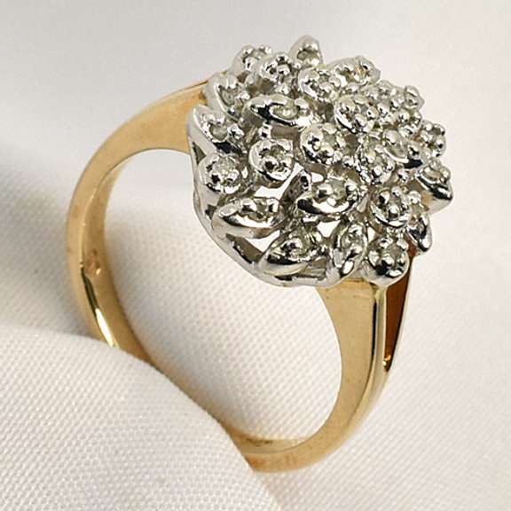 Flashy Diamond Cluster Ring