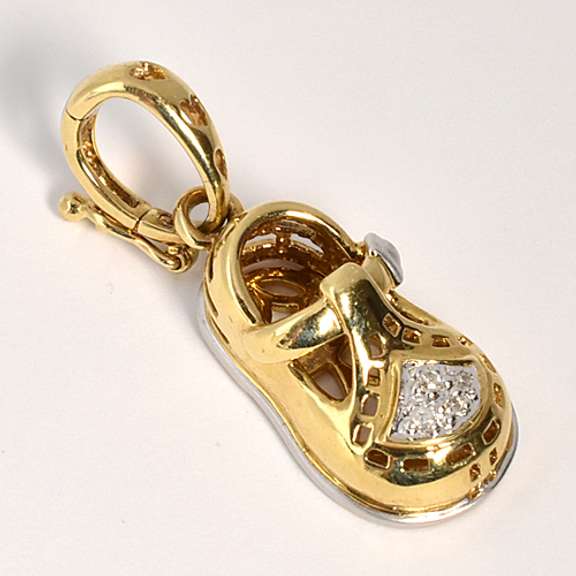 Adorable Sandal Pendant with Diamonds in 14K YG