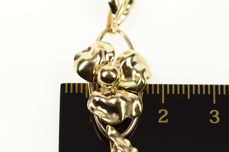 10K Yellow Gold 1940's Repousse Flower Leaf Link Chain Bracelet