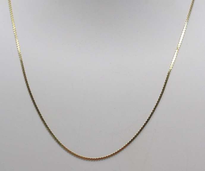 Simple Yellow Gold Serpentine Chain