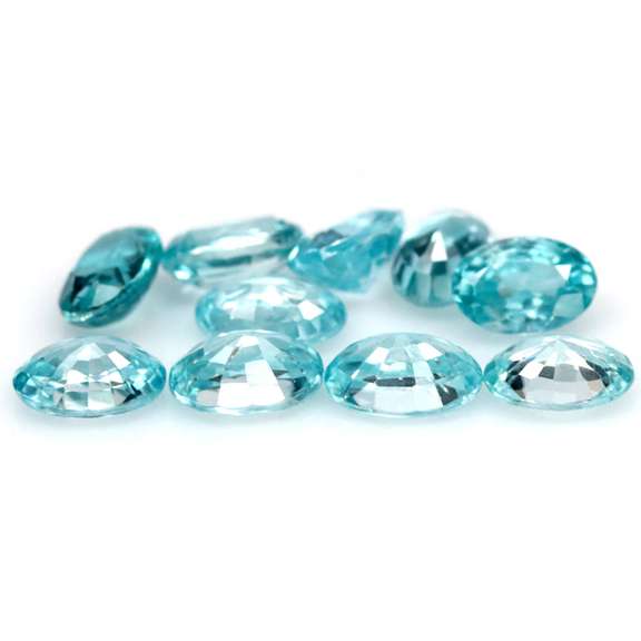 Brilliant 7.72ct sky blue Zircon set