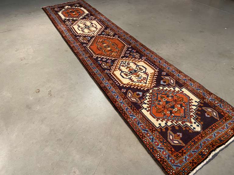 MAGNIFICENT PERSIAN  RUNNER 2'.3" X 9'.8"