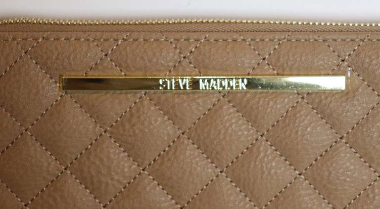 Steve Madden Bzippy Wallet