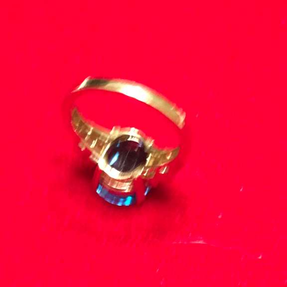 LADIES 14K GOLD, DIAMOND AND BLUE TOPAZ RING