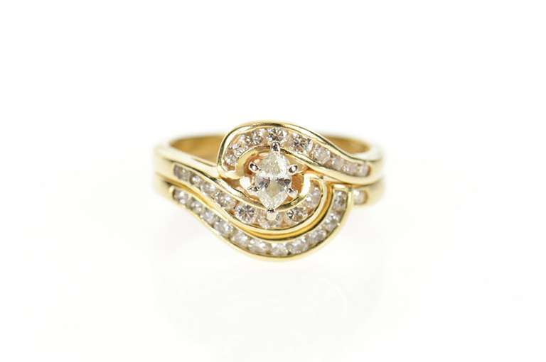 14K Yellow Gold 0.73 Ctw Diamond Bridal Set Wavy Engagement Ring