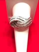 LADIES 14K WHITE GOLD DIAMOND TWIST DESIGN RING