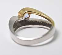 Stunning 18K Tanzanite and Diamond Ring