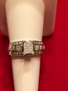 14K WHITE GOLD DIAMOND RING